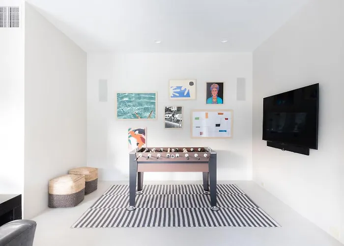 Moonshine By Avantstay Modern Stylish Estate W Bar Fire Pit Hot Tub 5 Bd La Quinta